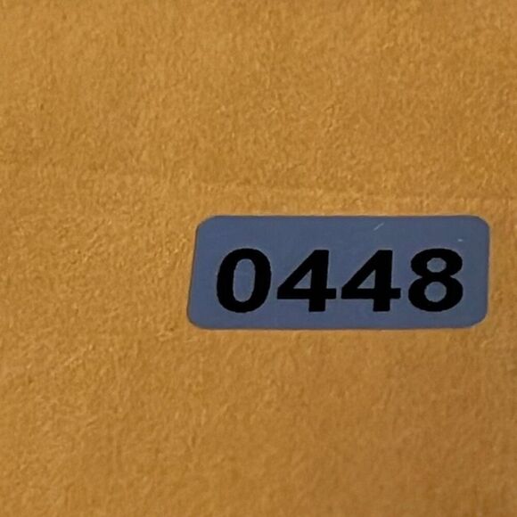 Vintage cut glass shimmering bracelet with ornate decor. - Picture 7 of 7